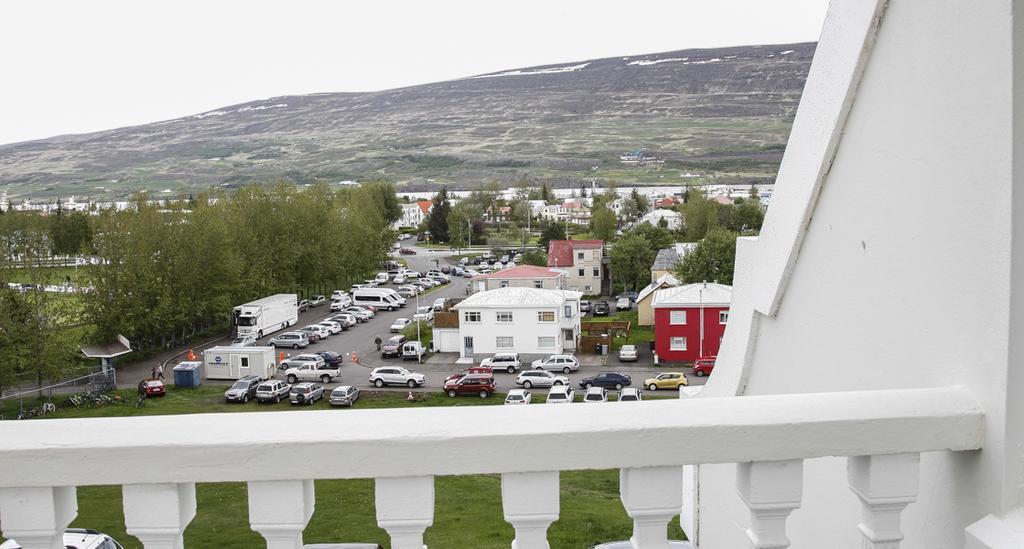 Guesthouse Akurinn Akureyri Exterior photo